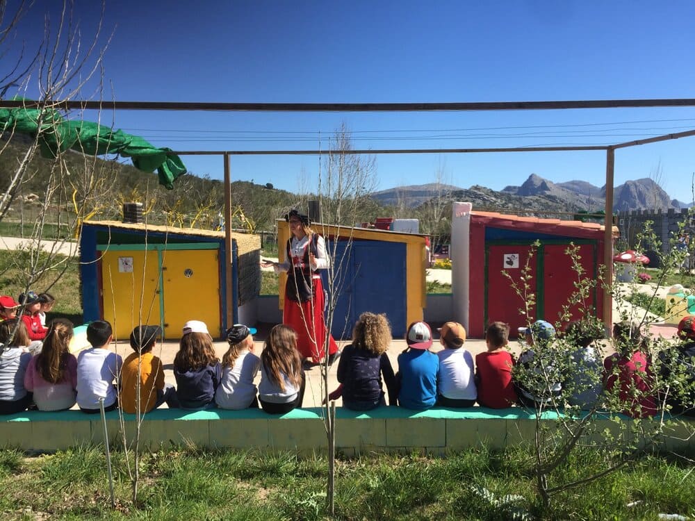 circo_escuela_fantasia_visitas_escolares_con_granja-3
